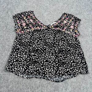 Savanna Jane‎ She's A Wild One Embroidered Leopard Blouse Women's Size Small